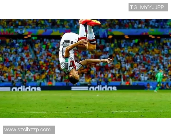 变身空翻足球明星的精彩瞬间集锦与技巧解析视频合集 变身空翻足球明星的精彩瞬间集锦与技巧解析视频合集