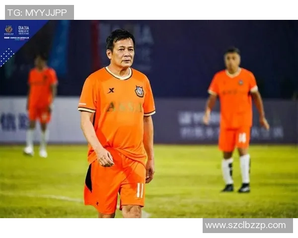 足球场上的璀璨星辰各路明星球员的精彩解说与传奇故事